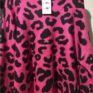 ADORA Pink and Black Crew Neck Leopard Sweater-Women’s 2XL